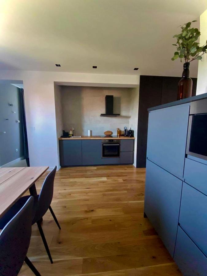 Komárno Apartman Zara מראה חיצוני תמונה